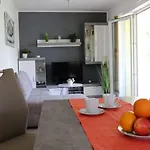 Marina Apartment *