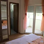 Marina *