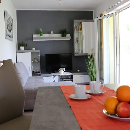 Marina Апартаменты *